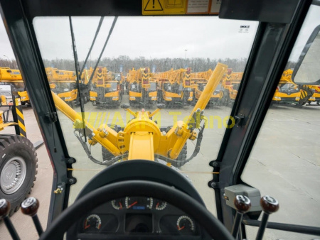 Автогрейдер XCMG GR2153A 